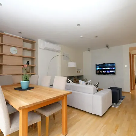 Roosikrantsi Apartment *