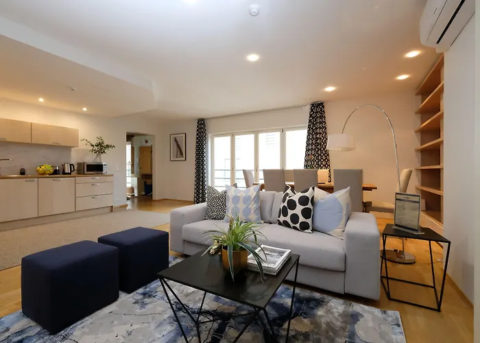 Roosikrantsi Daire *