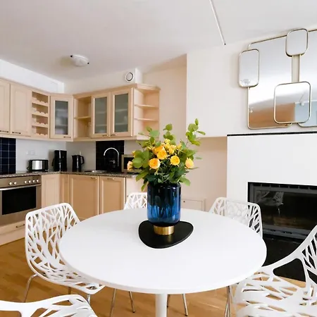 Apartament Roosikrantsi *