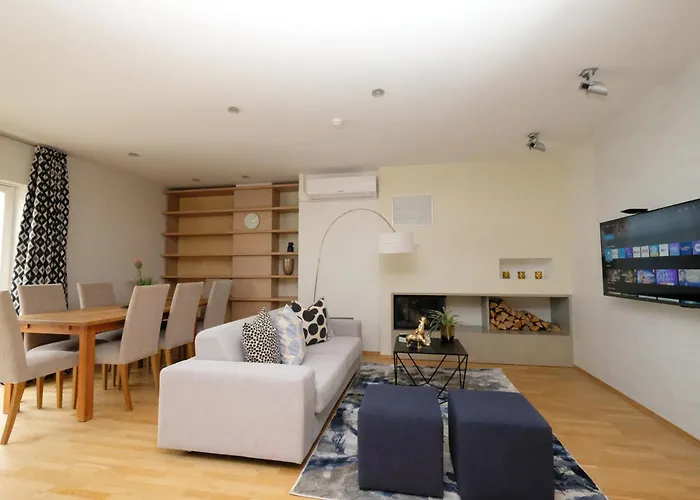 Roosikrantsi Apartament