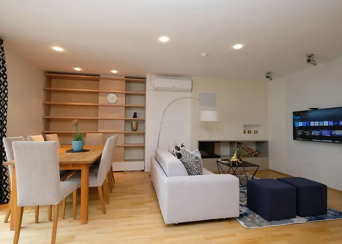 Roosikrantsi Apartament Tallin